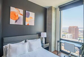 2 室のベッドルーム、アイロン / アイロン台、WiFi、ベッドシーツ