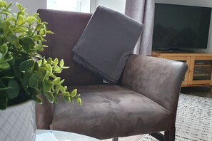 Smart TV, books