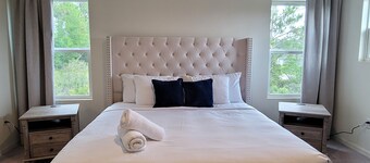 Spacious 4-bedroom Mas in Delightful Palm Coast with AC, WiFi