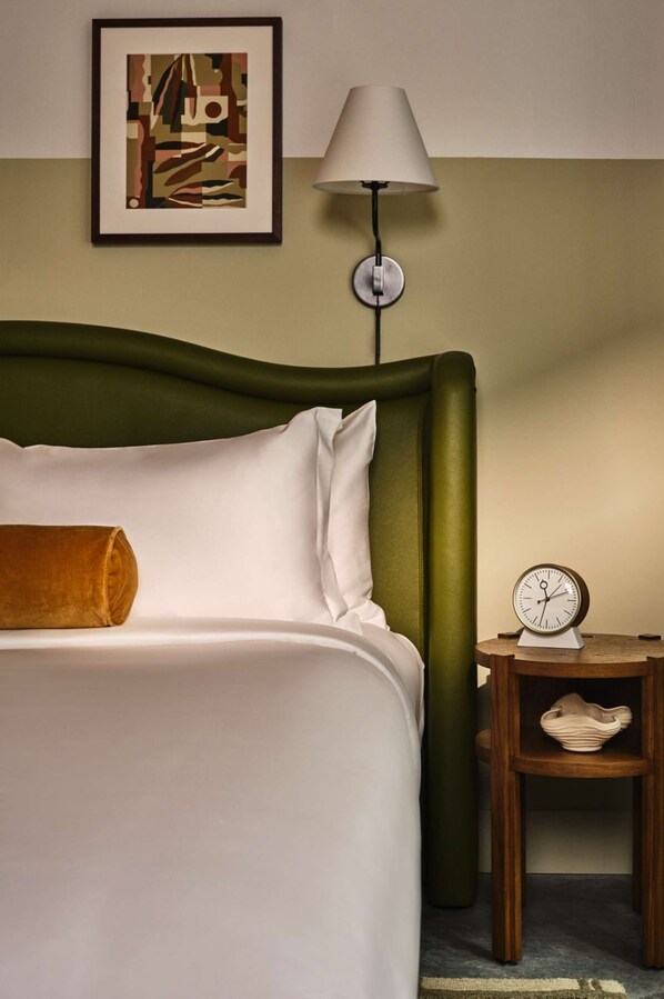 1 dormitorio, tabla de planchar con plancha, wifi y ropa de cama