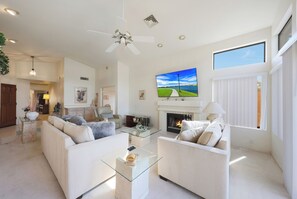 Smart TV, fireplace