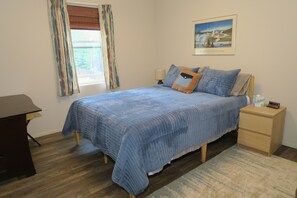 4 habitaciones, tabla de planchar con plancha, wifi y ropa de cama 