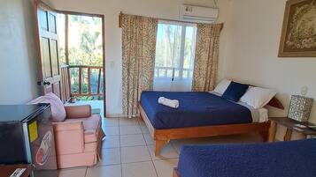Deluxe Double Room | Free WiFi, bed sheets