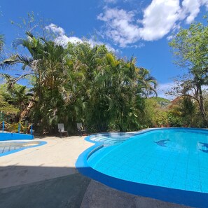 Outdoor pool - Georgi, Junquillal (Veintisiete de Abril)