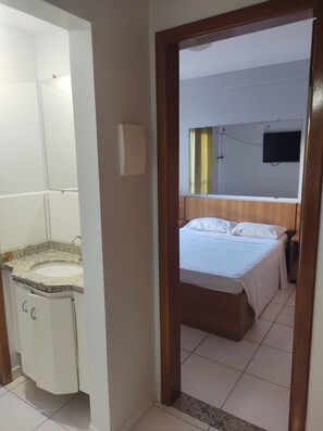 Departamento estándar | Ropa de cama hipoalergénica, wifi gratis y ropa de cama 