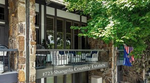 Exterior - Shangri-La Gorgeous Monkey Island Condo (Monkey Island)