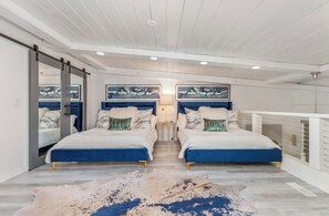 Internet, bed sheets - Shangri-La Gorgeous Monkey Island Condo (Monkey Island)