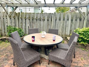 Outdoor dining - W 6th Whole House in Tremont (Cleveland)