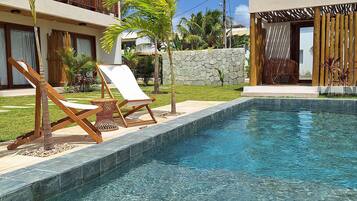 Indoor pool, outdoor pool