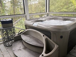 Bain à remous extérieur