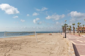 NĂ€ra stranden