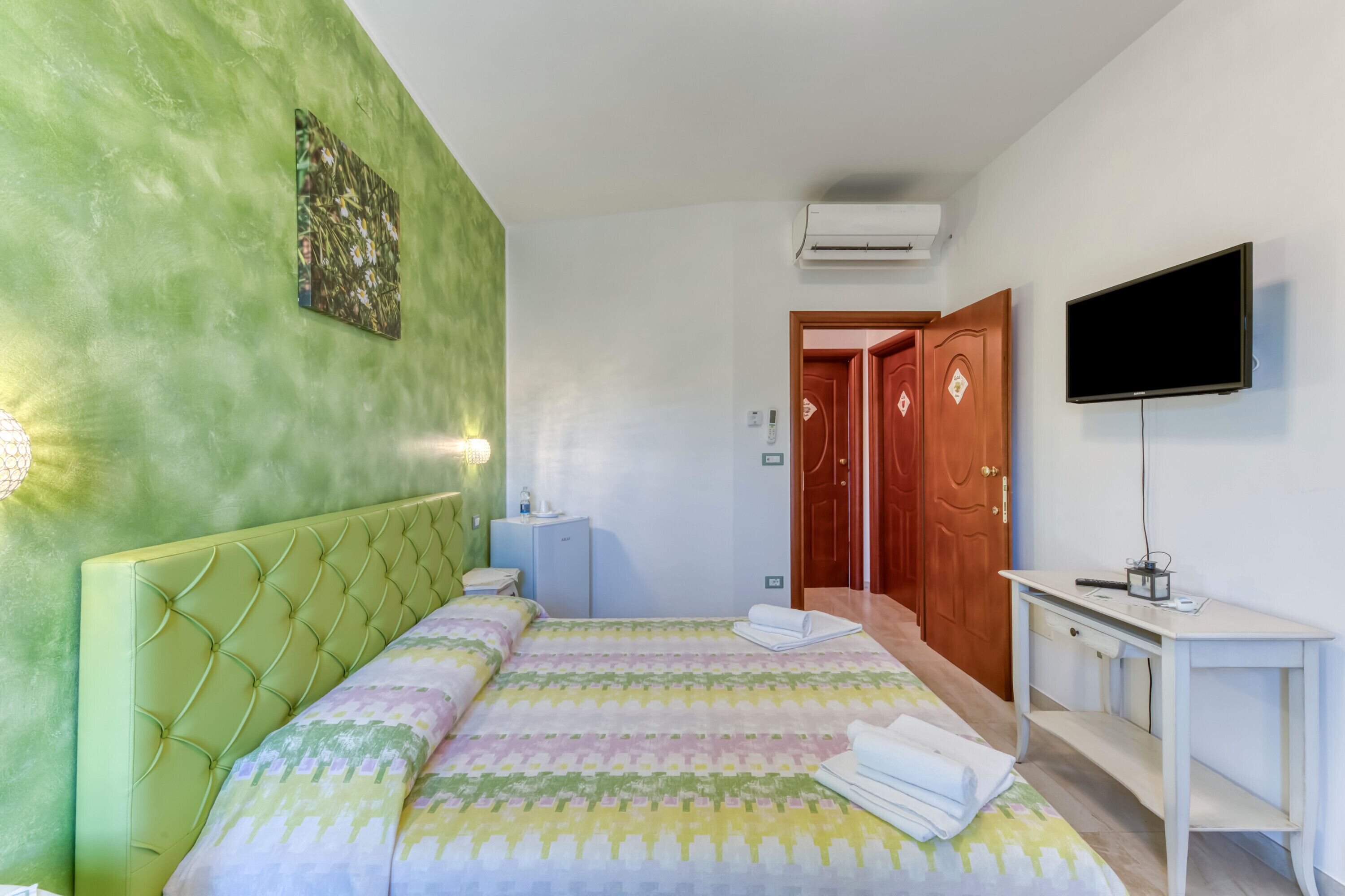 1 多间卧室、免费 WiFi、床单