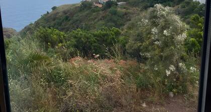 Holiday Home 'Casa Efrén' with Sea View, Private Terrace and Wi-Fi