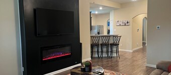 Charming 3-bedroom house with AC, WiFi in serene Crowley