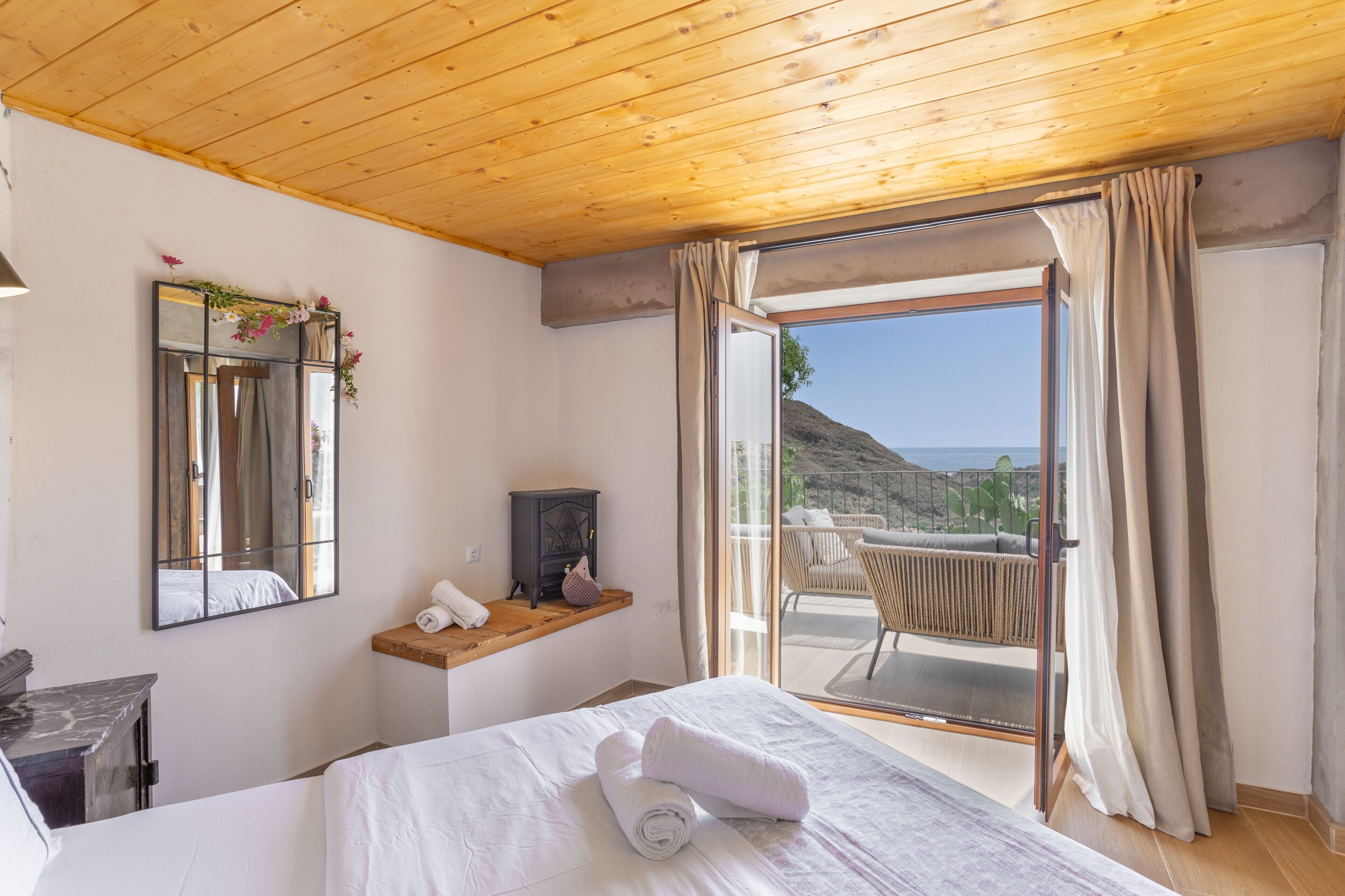 2 camere, ferro/asse da stiro, Wi-Fi gratuito, lenzuola