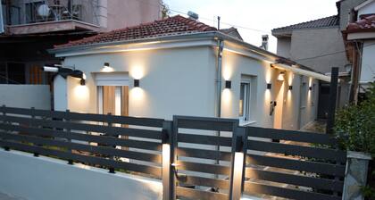 Charming 2-bedroom house in fantastic Trikala with AC, WiFi