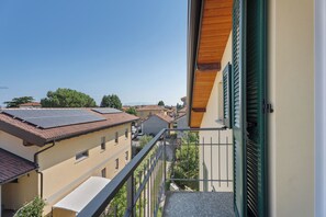 Property grounds - Apartment 'Comodo, Pratico E Tranquillo' with Mountain View, Wi-Fi and Air Conditioning (Arona)
