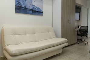 Interni