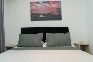 1 bedroom, desk, free WiFi, bed sheets - Charming Loft Apartment in Cartagena de Indias (Cartagena de Indias)