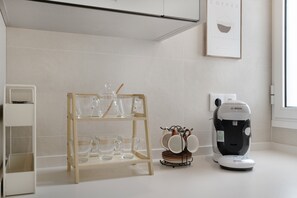 Interior - Apartment 'Zurbarán' with Balcony, Wi-Fi and Air Conditioning (Cádiz)