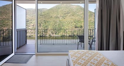 Property In A Holiday Village 'Quinta Da Pedra Caldeira D' with Mountain View and Air Conditioning