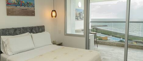 1 bedroom, bed sheets