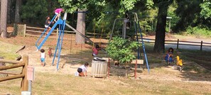 Children’s play area – outdoor
