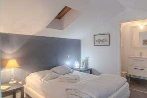 2 soveværelser, strygejern/strygebræt