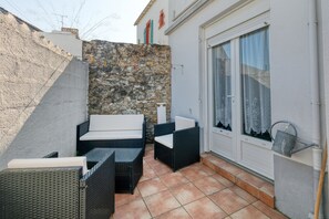 Terrace/patio - Holiday Home 'Maison De Famille Paisible' with Private Terrace and Wi-Fi (Le Pouliguen)