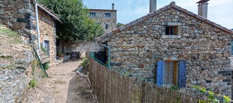 Country House 'Le Bacci' with Mountain View, Private Garden and Wi-Fi
