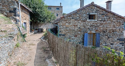 Maison de campagne "Le Bacci" avec vue sur les montagnes, jardin privé et Wi-Fi