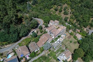 Exterior - Country House 'Le Bacci' with Mountain View, Private Garden and Wi-Fi (Vals-les-Bains)