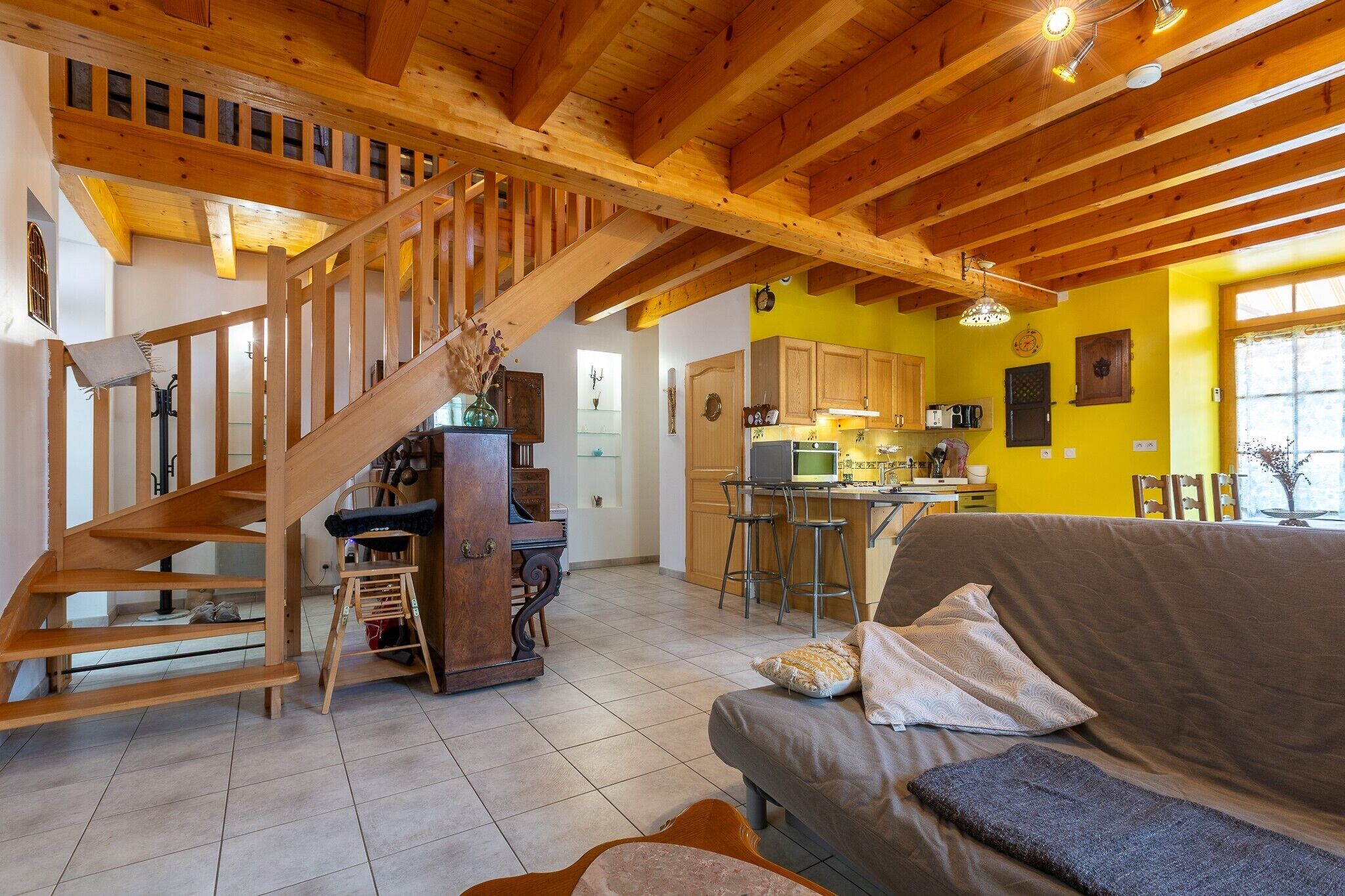 Télévision, cheminée