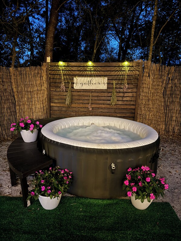 Baignoire à remous extérieure