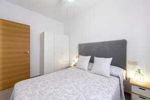 2 habitaciones, tabla de planchar con plancha y wifi gratis 