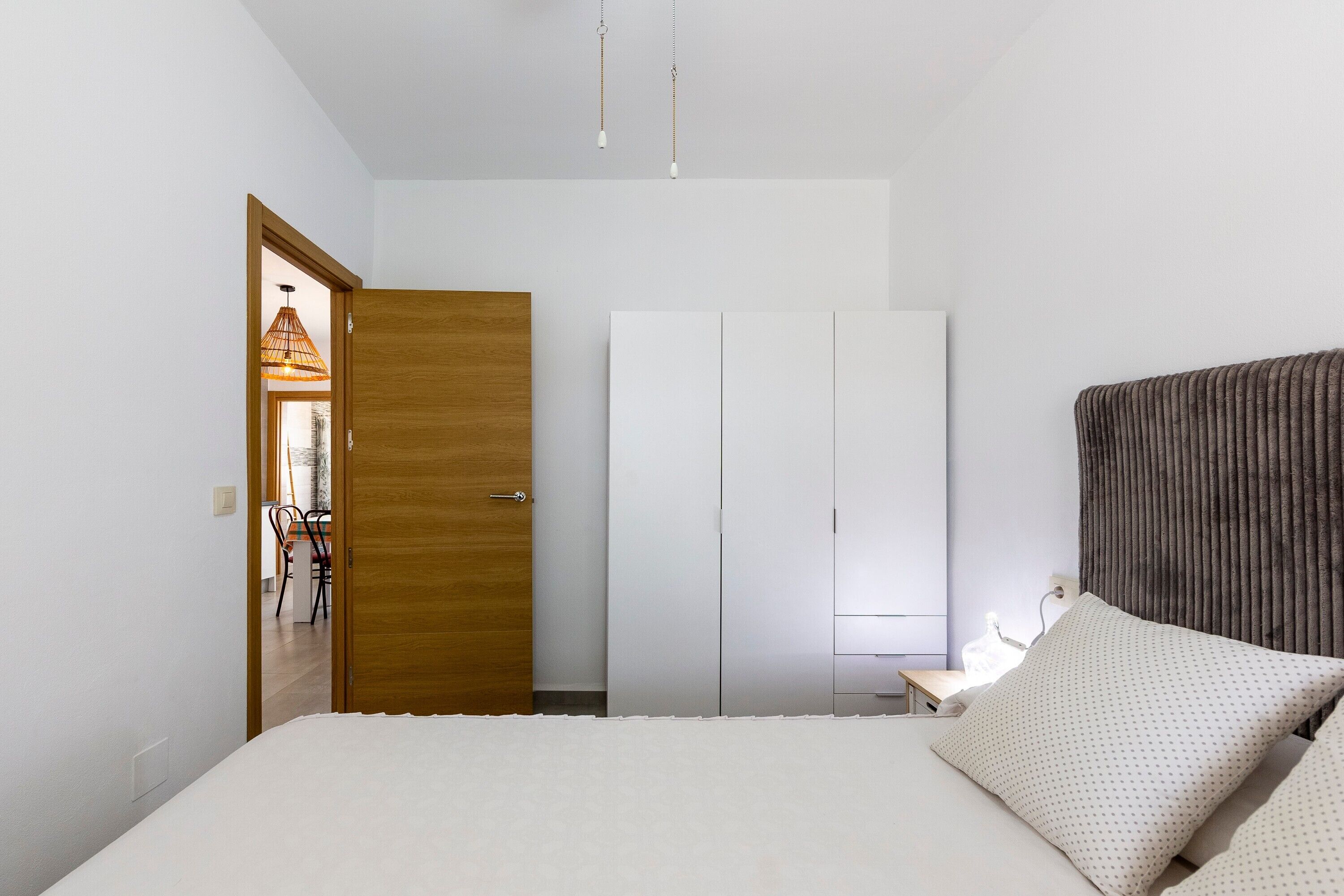 2 dormitoris, planxa i posts de planxar, wifi gratuïta i roba de llit 