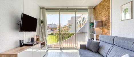 Téléviseur, lecteur de DVD