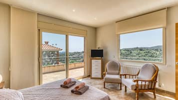 4 Schlafzimmer, Bügeleisen/Bügelbrett, kostenloses WLAN, Bettwäsche