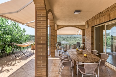 Casa de vacaciones 'Olive' con piscina privada, Wi-Fi y aire acondicionado