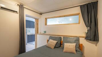 1 bedroom, iron/ironing board, free WiFi, bed sheets