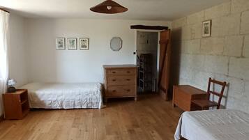 3 habitaciones, wifi gratis y ropa de cama