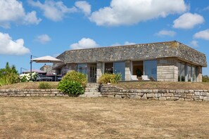 Exterior - Large contemporary villa, right on the water... (Audierne)