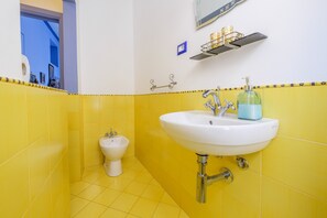 淋浴設備、風筒、提供毛巾