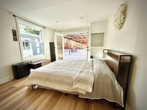 WiFi, bed sheets