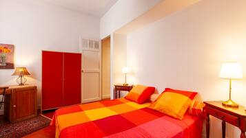 1 bedroom, free WiFi, bed sheets