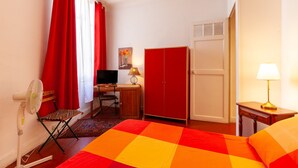 1 bedroom, WiFi (free), bed sheets