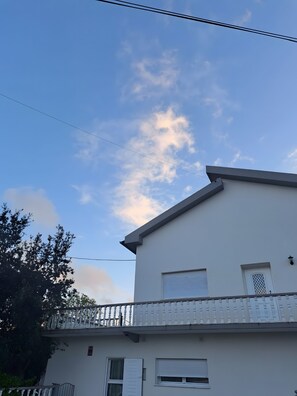 Exterior - Room 'Santa Madre Teresa' with Shared Terrace, Shared Garden and Wi-Fi (Fátima)