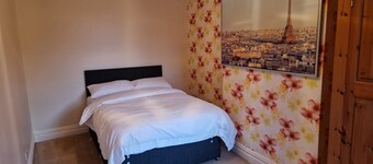 Decent rooms in Wakefield