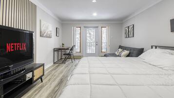 2 bedrooms, iron/ironing board, WiFi, bed sheets