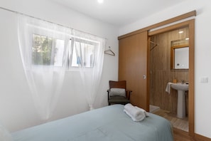 1 Schlafzimmer, Bügeleisen/Bügelbrett, kostenloses WLAN, Bettwäsche